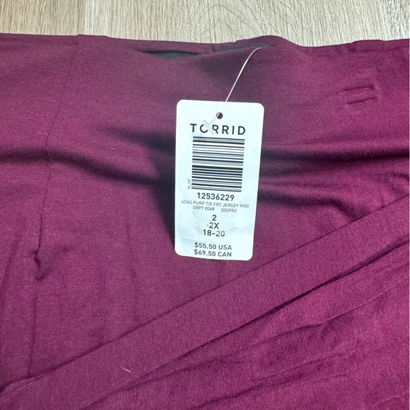 Knit Torrid Tye in front Skirt - Burgundy size 2 - Picture 3 of 5